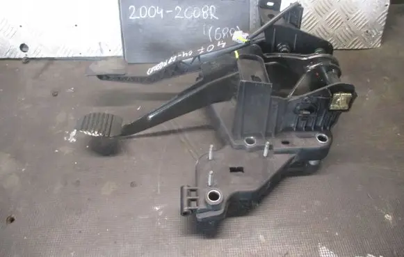 Peugeot 407 Brake pedal bracket assembly 
