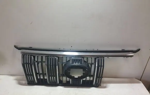 Toyota Land Cruiser (J150) Front bumper upper radiator grill 5310160E70