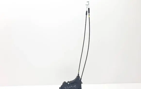 Peugeot 4007 Front door lock