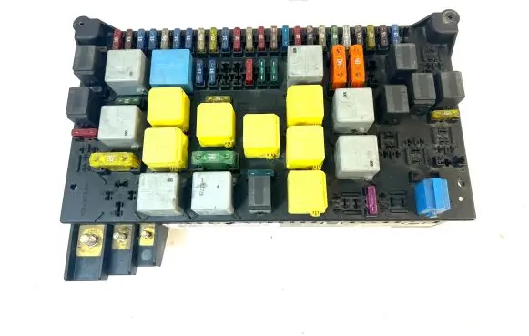 Mercedes-Benz ML W163 Fuse module 1635450205 CK643287