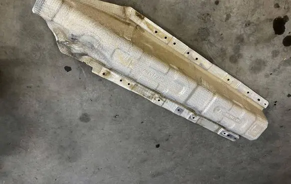 Dacia Sandero III Exhaust heat shield 747513570R