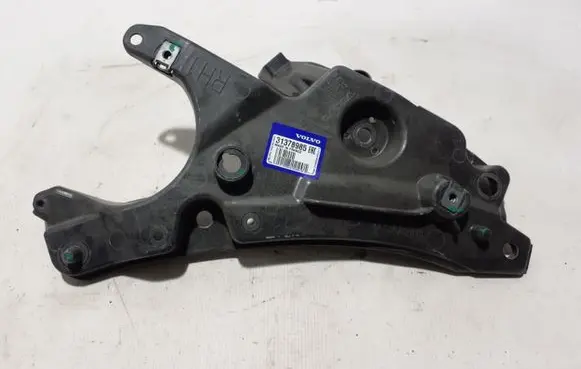 Volvo S90, V90 Fender mounting bracket 31378985