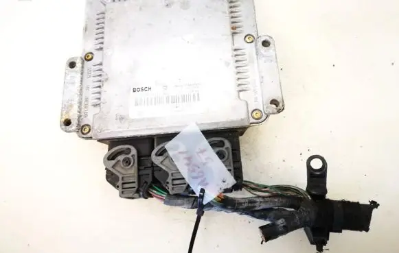 Renault Laguna II Engine control unit/module 8200153946 0281010556