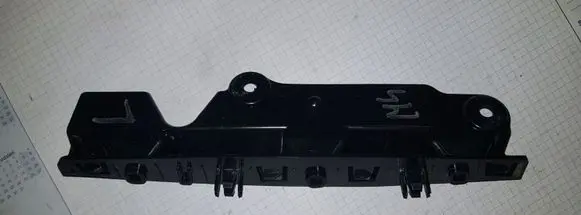 Renault Master III Fender mounting bracket 620438971R