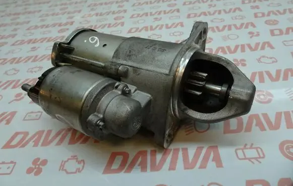 Opel Insignia A Starter motor 55576980