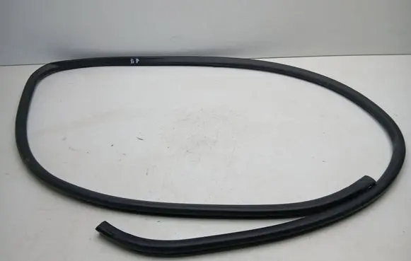 Lexus GS 250 350 300H 450H Rubber seal front door (on door) 