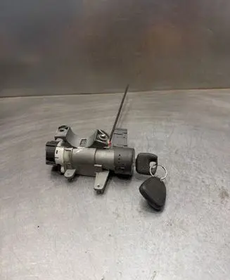 Volvo V70 Ignition lock 8626324 16184