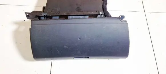 Mercedes-Benz A W169 Glove box 1005483