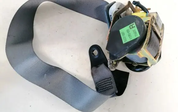 Mazda 323 Front seatbelt 560559200 566311001