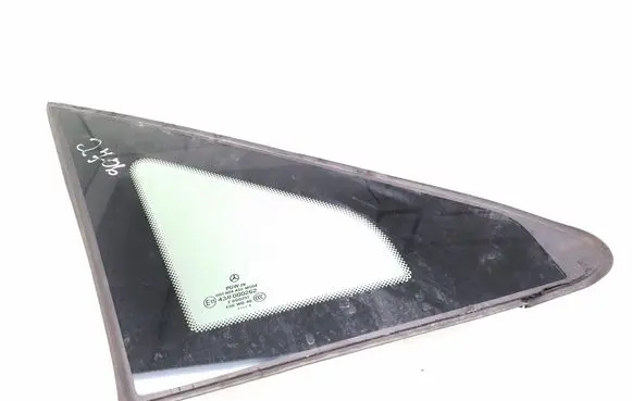 Mercedes-Benz Vito Viano W639 Front triangle window/glass 43R000262 AS2