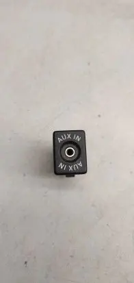 Volkswagen Golf V AUX in-socket connector 5M0035724