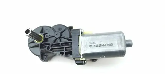Mercedes-Benz E W212 Seat adjustment motor 0390203326