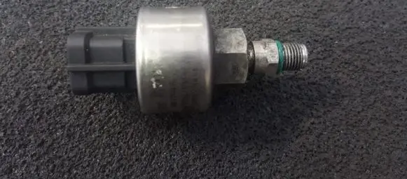 Alfa Romeo 147 Air conditioning (A/C) pressure sensor 283001 B837