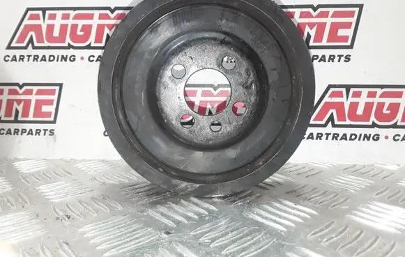 Volkswagen PASSAT B6 Crankshaft pulley 03G105245