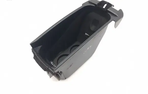 Maserati Quattroporte Glove box central console 67563600