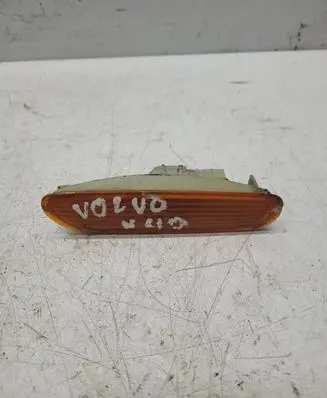 Volvo S40, V40 Front fender indicator light