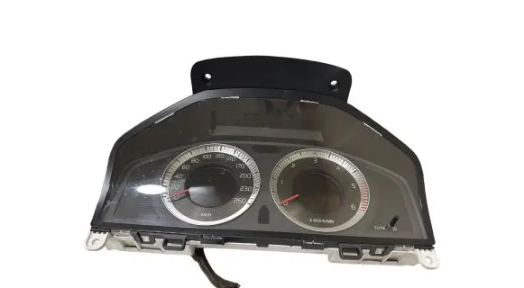 Volvo V70 Speedometer (instrument cluster) 31270901AA 36002600 69399320U