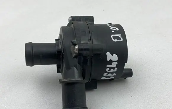 Volkswagen Arteon Electric auxiliary coolant/water pump 5Q0965567B