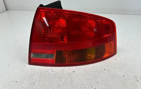 Audi A4 S4 B7 8E 8H Rear/tail lights 8E5945096