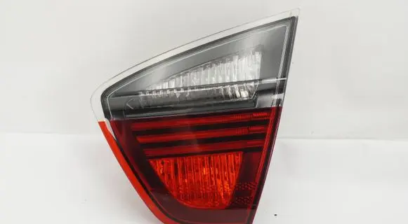BMW 3 E90 E91 Tailgate rear/tail lights 0406884