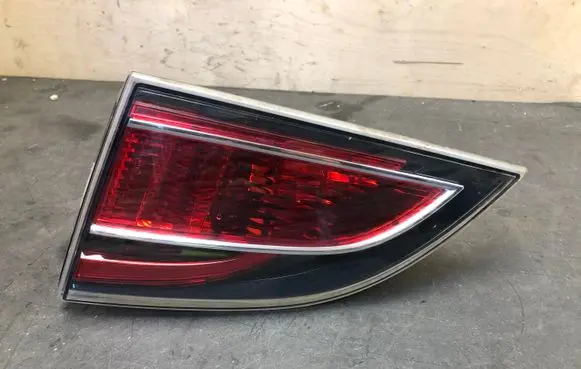 Mazda 6 Tailgate rear/tail lights GS2A513F0