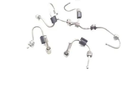 Fuel injector supply line/pipe