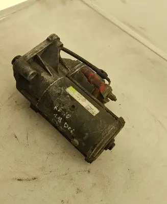 Renault Megane II Starter motor 8200628419B D7R44 0114MMA