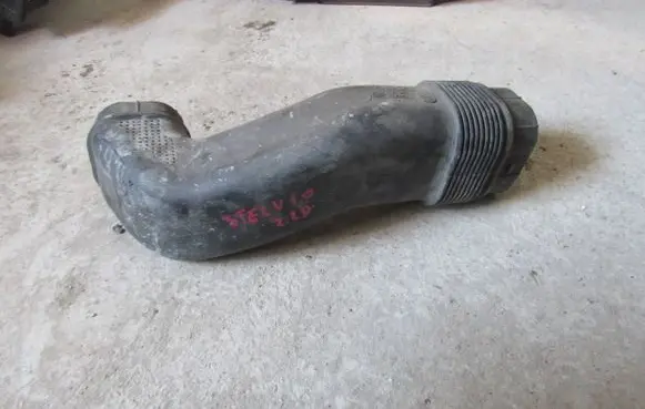 Alfa Romeo Stelvio Intake resonator 50535218 A947