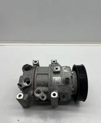 KIA Sportage Air conditioning (A/C) compressor (pump) 97701D7300