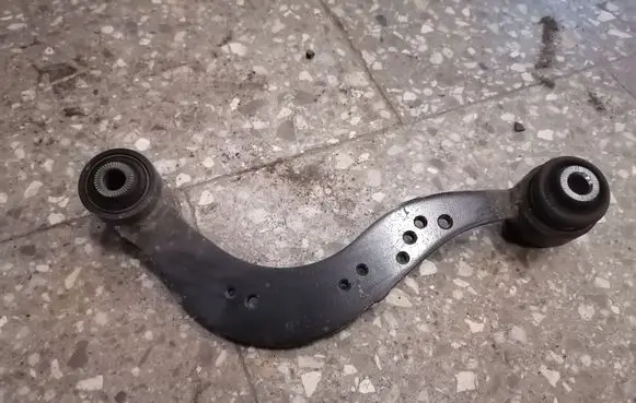 Lexus RX 450H Rear upper control arm/wishbone