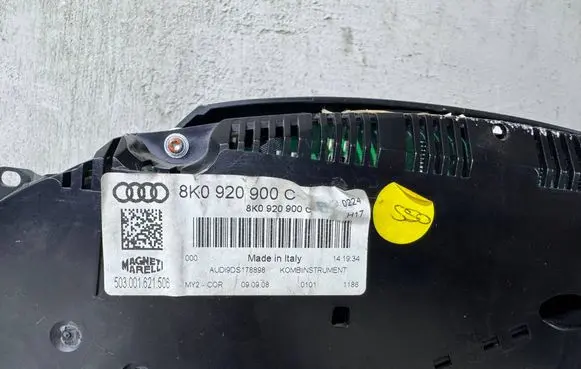 Speedometer (instrument cluster)