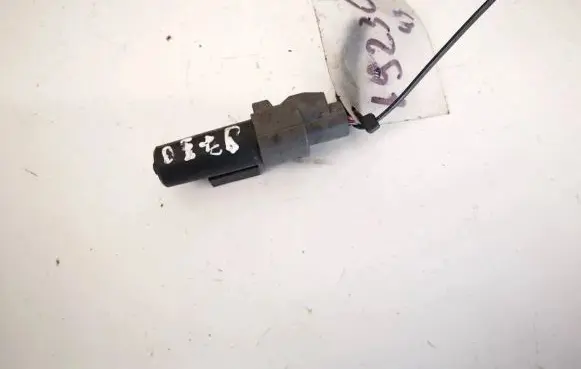 Sensor