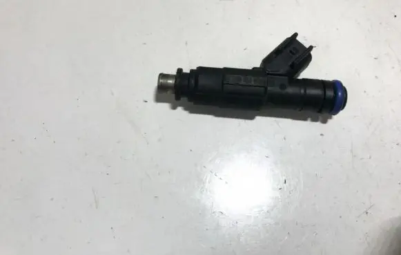Ford Mondeo Mk III Fuel injector 1s7gdc 1s7g-dc