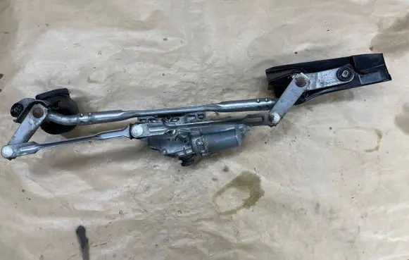 Mazda 6 Front wiper linkage and motor 1593001431