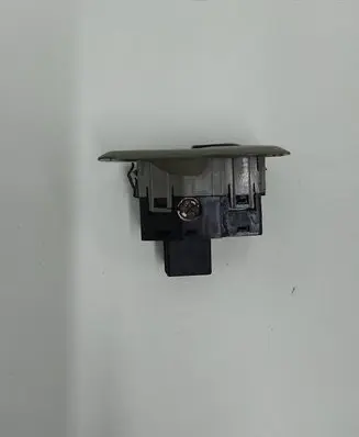 Volvo XC90 Electric window control switch 8685288 02W415