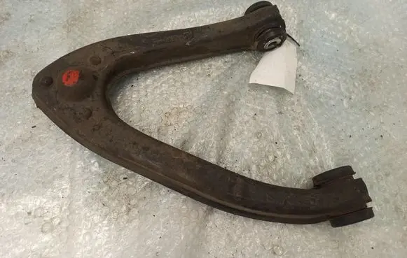 Mercedes-Benz 250 280 C CE W114 Front lower control arm/wishbone