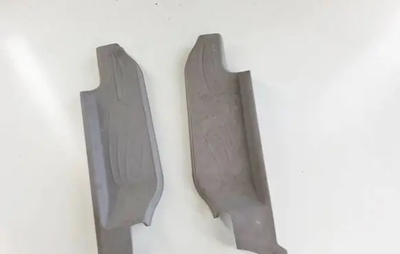 Mitsubishi Grandis Foot area side trim 