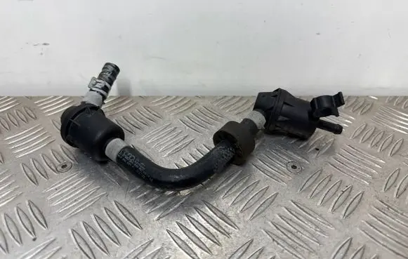 Audi Q5 SQ5 Breather/breather pipe/hose 8W0201892