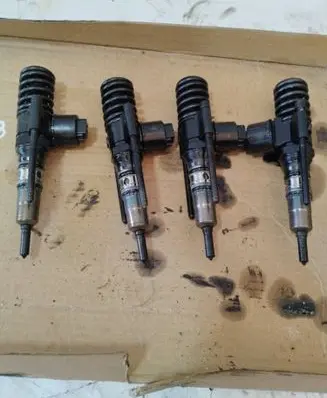 Volkswagen PASSAT B6 Fuel injectors set 03G130073B