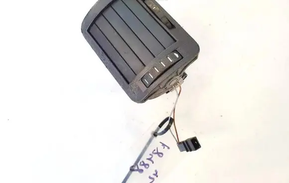Skoda Superb B5 (3U) Dash center air vent grill 3u0819702a