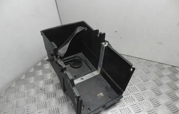 Ford Kuga II Car battery AM5110723D VD18033 DEFEKTAS AKUMO DEZE