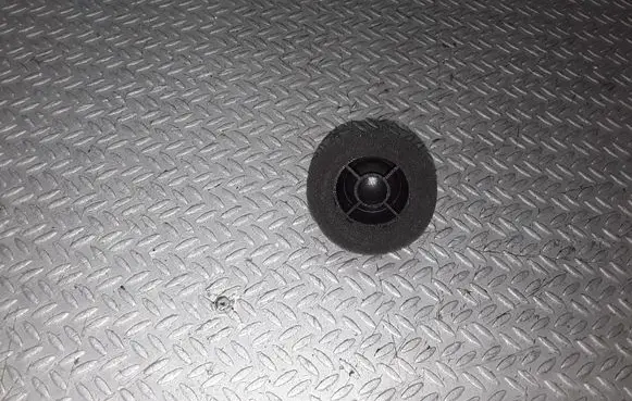 Toyota Yaris Front door high frequency speaker
