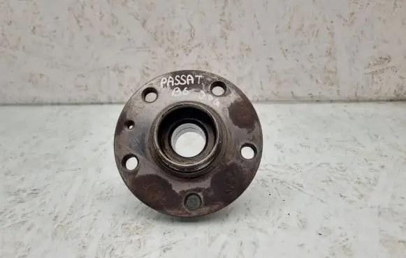 Volkswagen PASSAT B6 Rear wheel ball bearing 