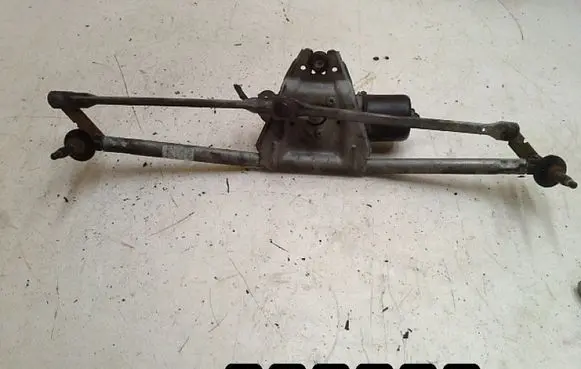 Renault Kangoo I Front wiper linkage and motor