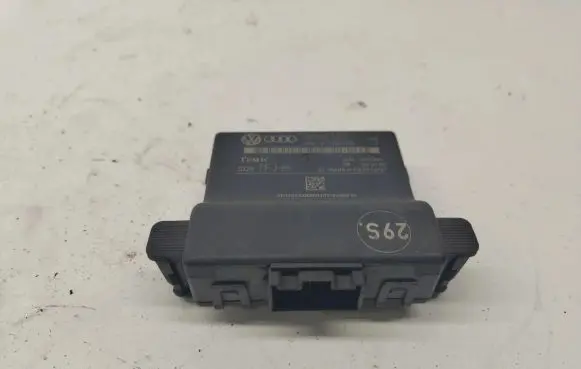 Volkswagen Touran I Gateway control module 1K0907530E 1K0907951