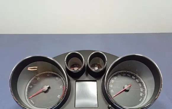 Opel Insignia A Speedometer (instrument cluster) 22783076