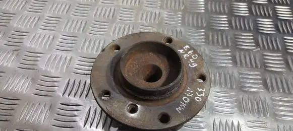 BMW 5 E60 E61 Front wheel hub
