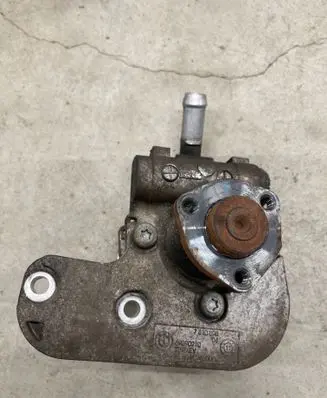 BMW X1 E84 Power steering pump 7810898