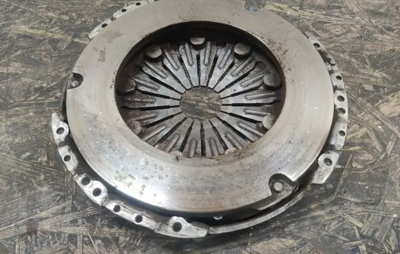 Hyundai i30 Pressure plate 32021