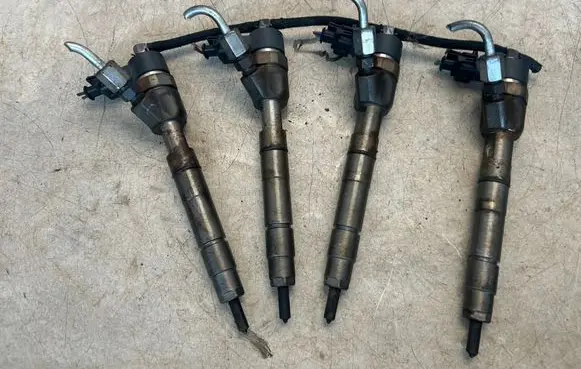 BMW 1 E81 E87 Fuel injectors set 0445110288 16450R06E01